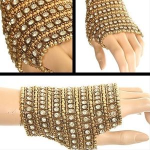 Crystal hand bracelet. Stunning!